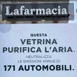 Vetrine come purificatori d’aria: il bilancio del progetto di Hippocrates Holding