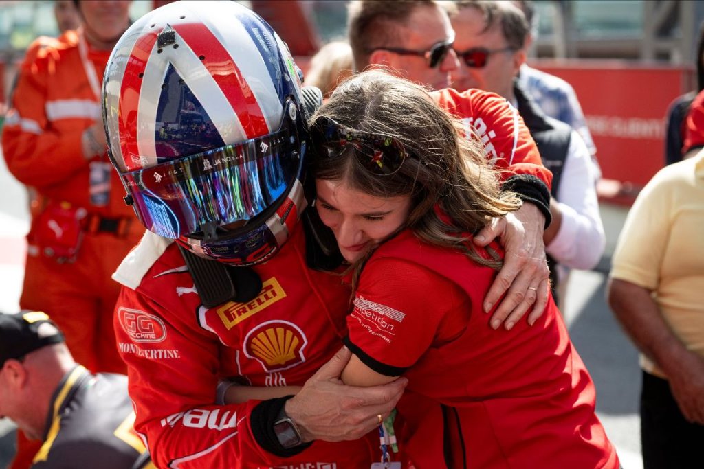 Max Mugelli trionfa al Mugello nel Ferrari Challenge 2026.