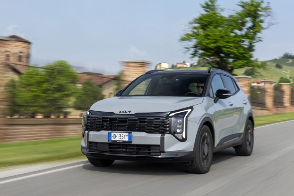 Kia Sportage si aggiorna con il motore Trifuel