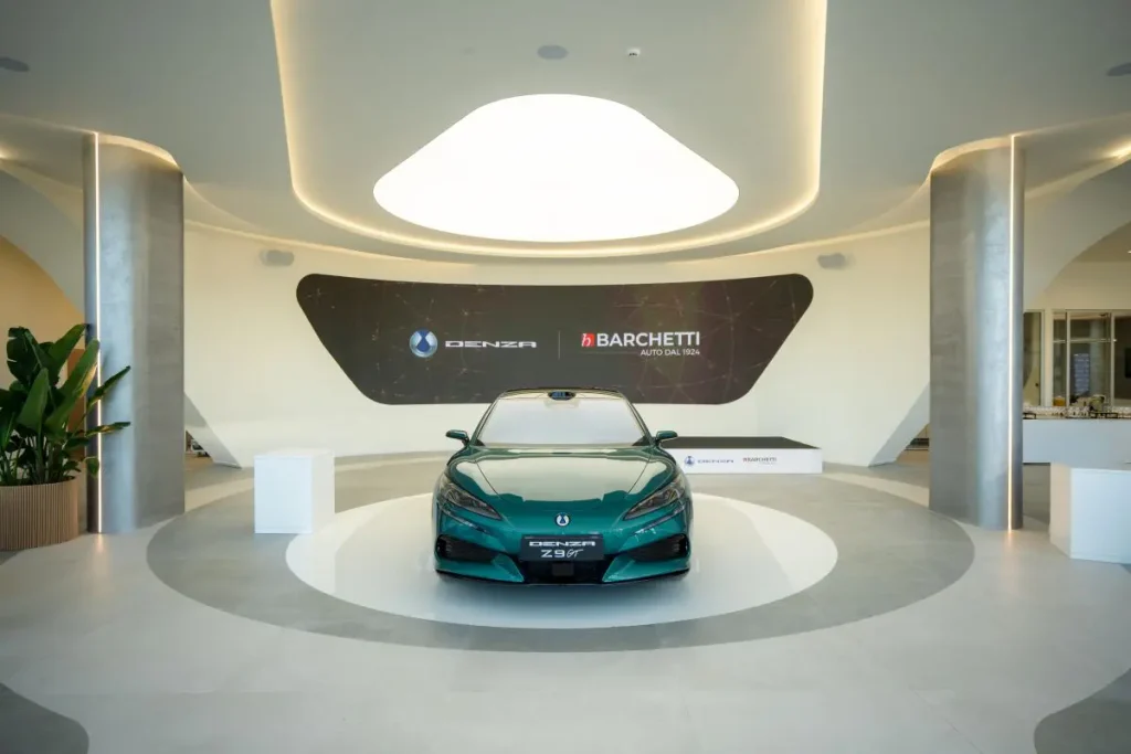 Denza apre il primo showroom in Italia a Bologna, in collaborazione con il Gruppo Barchetti.
