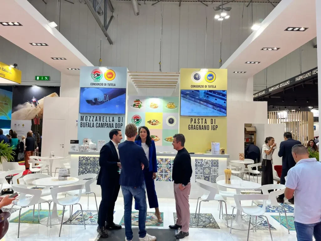 A Tuttofood: La Collaborazione tra i Consorzi di Mozzarella di Bufala Campana DOP e Pasta di Gragnano IGP