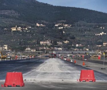 Aeroporti di Pisa e Firenze: Maggiore Accessibilità per Persone Non Udenti