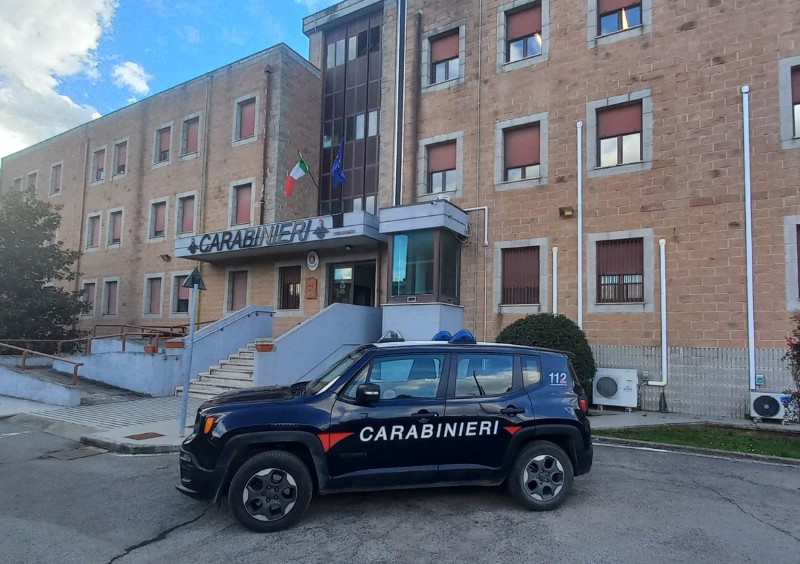 Atti persecutori nei confronti di una coppia: guai per un 55enne