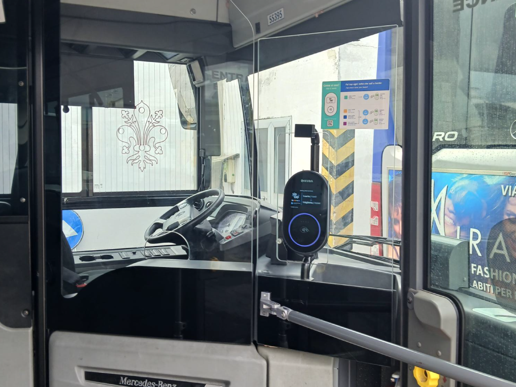 Autobus toscani: arrivano le prime cabine completamente protette per gli autisti