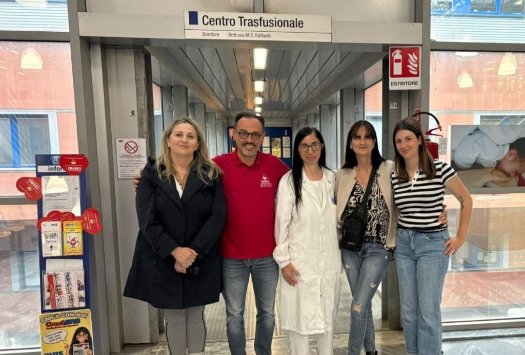 Centro trasfusionale dell’ospedale 'Versilia': una superdonatrice celebra le 300 donazioni