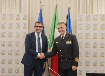Collaborazione tra Intesa Anci e Guardia Costiera per la Salvaguardia Ambientale e il Turismo Sostenibile