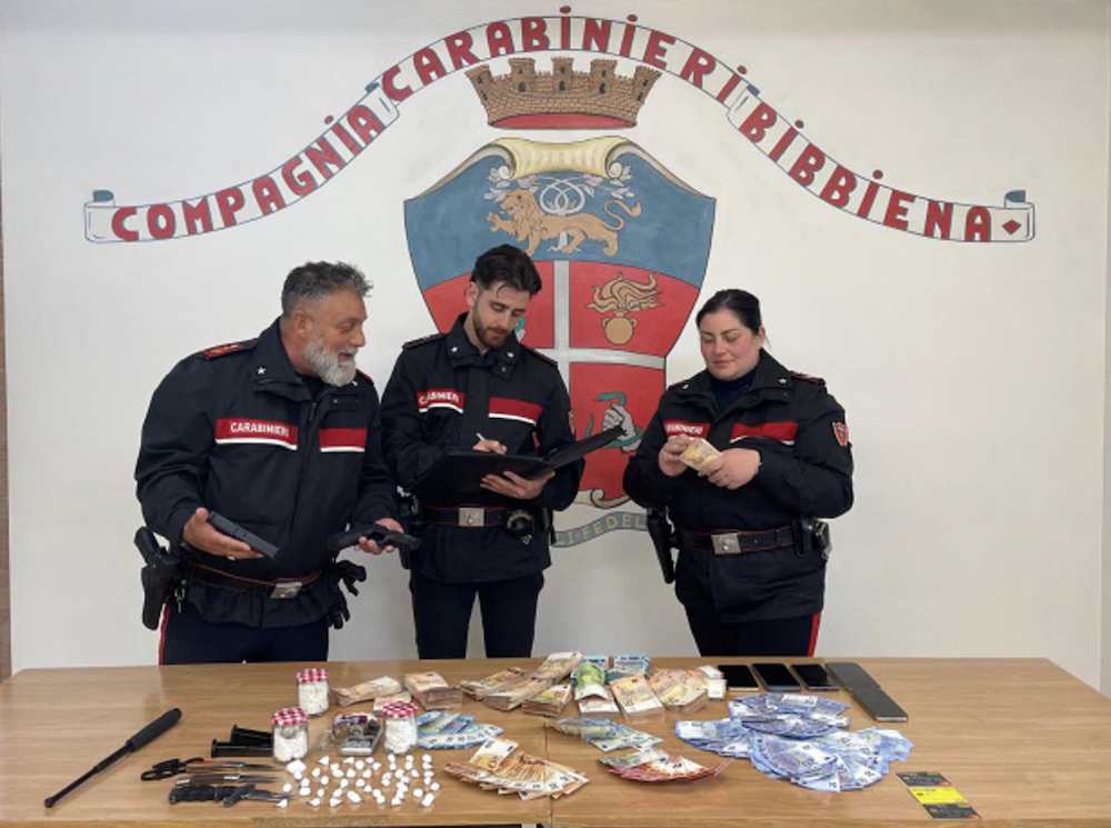 Coppia di imprenditori e un dipendente arrestati per spaccio di droga in Casentino