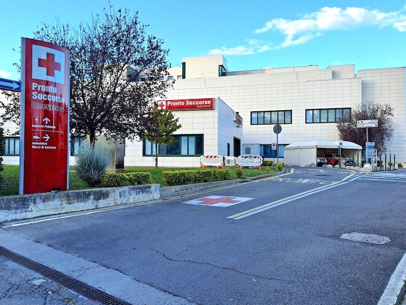 Donna dimessa dall'ospedale di Empoli con una frattura: l'Asl spiega che non sempre è evidente al primo esame