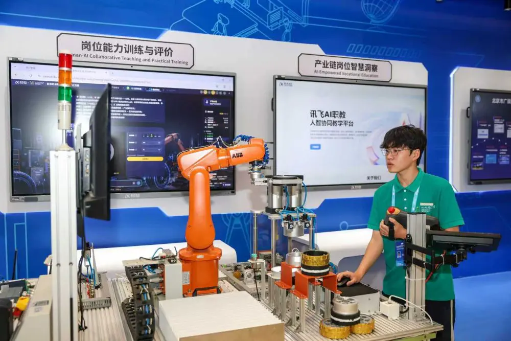 Educazione: In Cina, nasce una piattaforma di servizi intelligenti basati sull'IA - Agenzia di stampa Italpress
