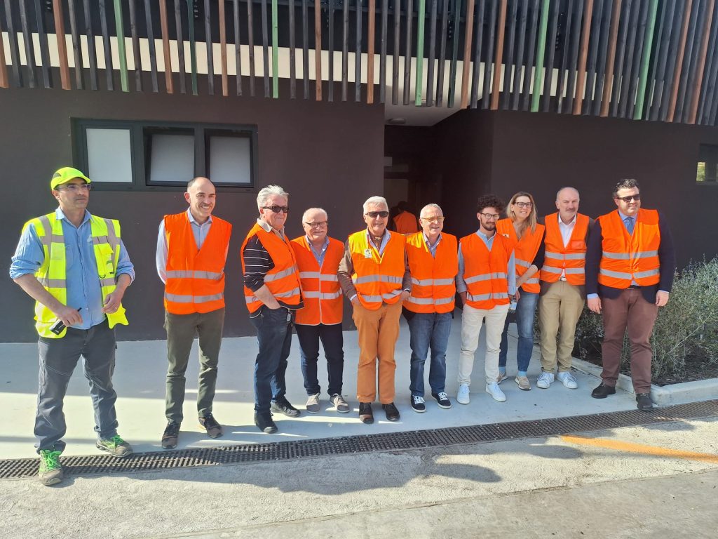 I sindaci dell'Unione dei Comuni in visita a Casa Sartori: prima la giunta, poi il tour.