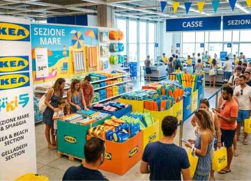 IKEA ha la soluzione perfetta per l'estate: un'alternativa leggera a lettini pesanti e sdraio costose per andare in spiaggia senza spendere!