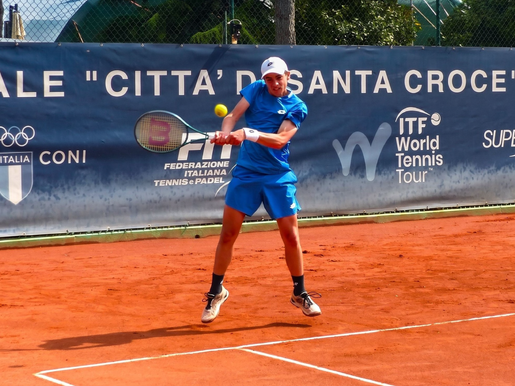 ITF Città di Santa Croce 2026: Eliminati entrambi i favoriti, Logrippo supera Chenin