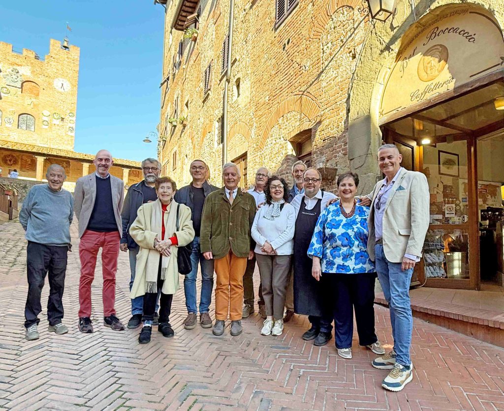 Il Bar Boccaccio di Certaldo Alto festeggia 25 anni e si rinnova