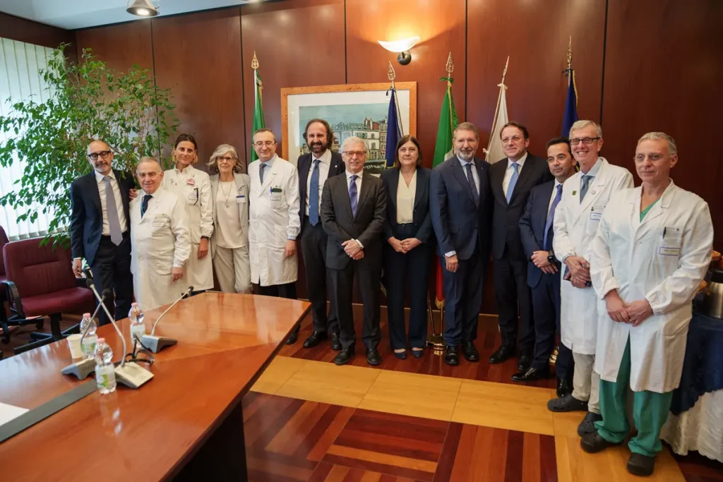 Il Commissario Ue per la Salute Várhelyi in visita al Policlinico Gemelli