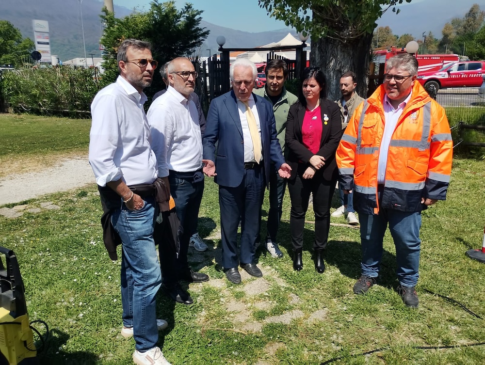 Incendio Monte Faeta, ore di attesa ad Asciano: "Il vento si è calmato e ha cambiato direzione"