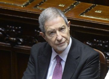 Musumeci: "Impegnarsi nella transizione ecologica è un dovere, ma senza estremismi"