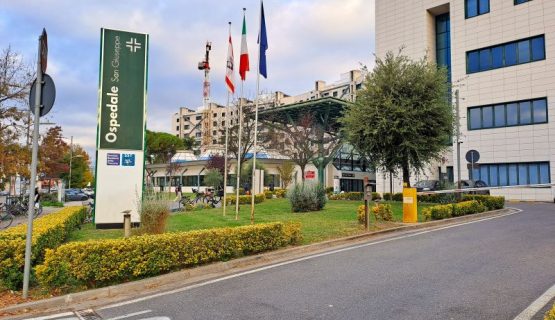 Neonata deceduta, l'Azienda USL chiarisce: "Non è mai stata dimessa, seguita senza interruzioni."