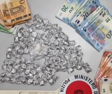 Operazione antidroga della Polizia: oltre 1.300 arresti