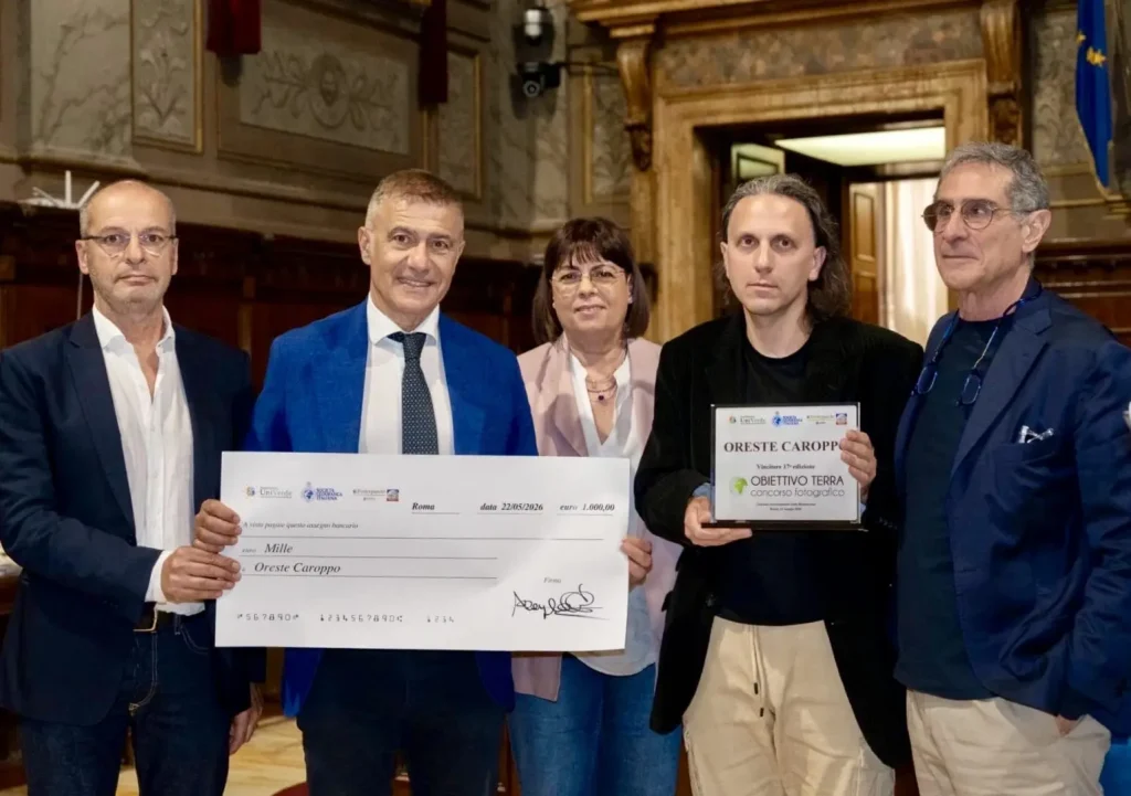 Oreste Caroppo vince la 17ª edizione di 'Obiettivo Terra' - Agenzia di Stampa Italpress