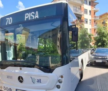 Pisa, sospensione dei bus scolastici per il ponte del 2 giugno
