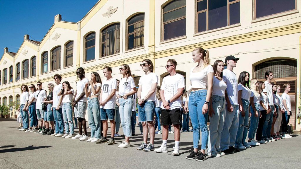 Prada, Burberry e altre: le grandi marche cercano talenti presso Modartech