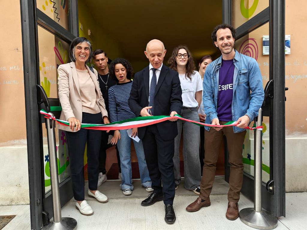 Prato, inaugurati gli spazi di 'DesTEENazione' all'Officina Giovani