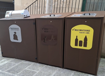 Raccolta dei rifiuti a Poggibonsi: installate le nuove mascherature nel centro storico