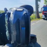 Si schianta con l'auto contro un platano: donna ferita a Calcinai.