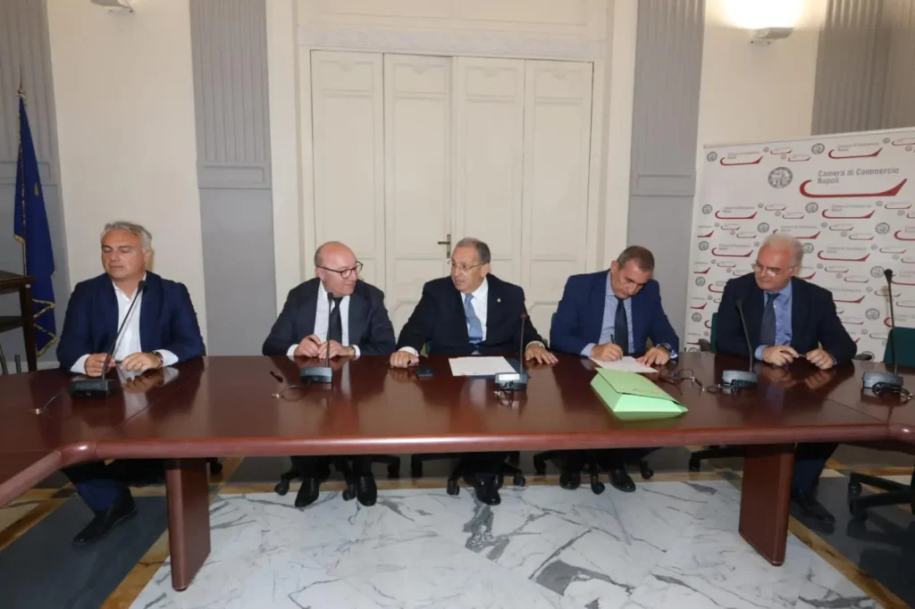 Terra dei Fuochi: A Napoli Firmato un Protocollo per Controlli Ambientali più Efficaci