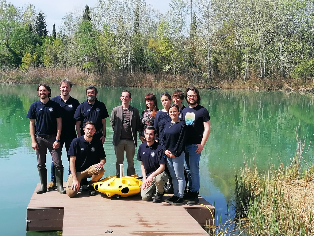 Un sistema autonomo e intelligente di robot multipli per esplorare i fondali e garantire la salute del mare