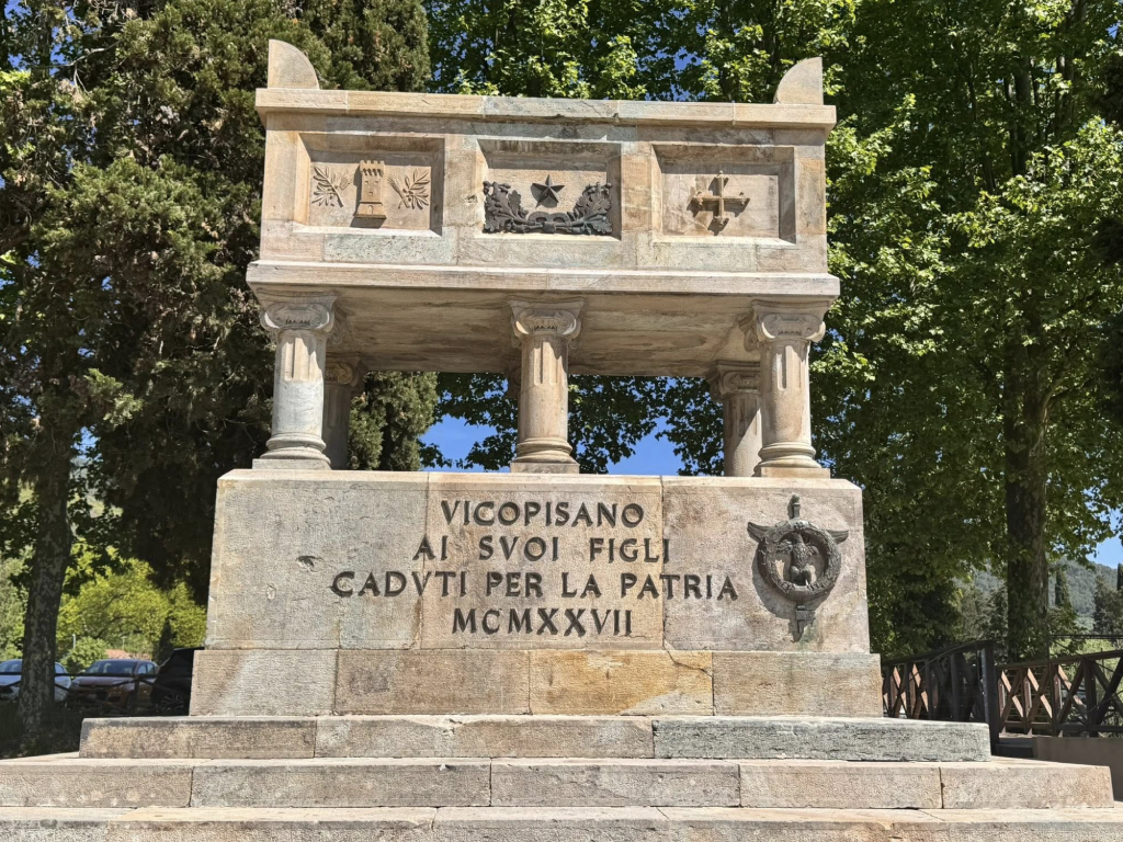 Vicopisano, polemica sul Monumento ai Caduti: "Nel post del Comune omesso il ruolo di Gentile"