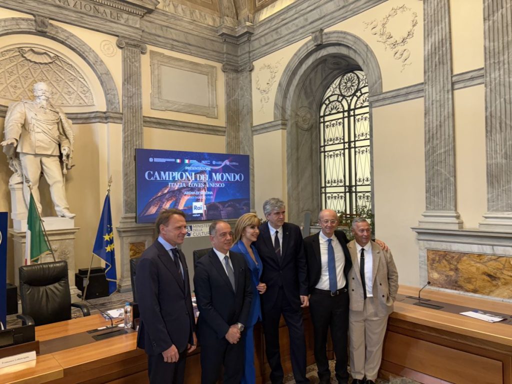 “All’Arena di Verona: ‘Campioni del Mondo – Italia Ama l’UNESCO’ con 100 Delegati”