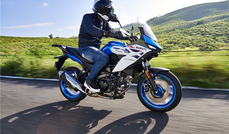 Suzuki SV-7GX: la nuova crossover stradale che combina comfort e versatilità