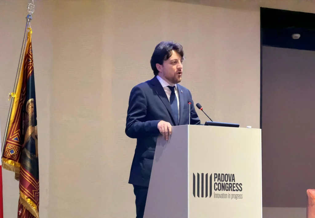 A Padova, Stefani presenta Venexus agli imprenditori: tre progetti già finanziati.