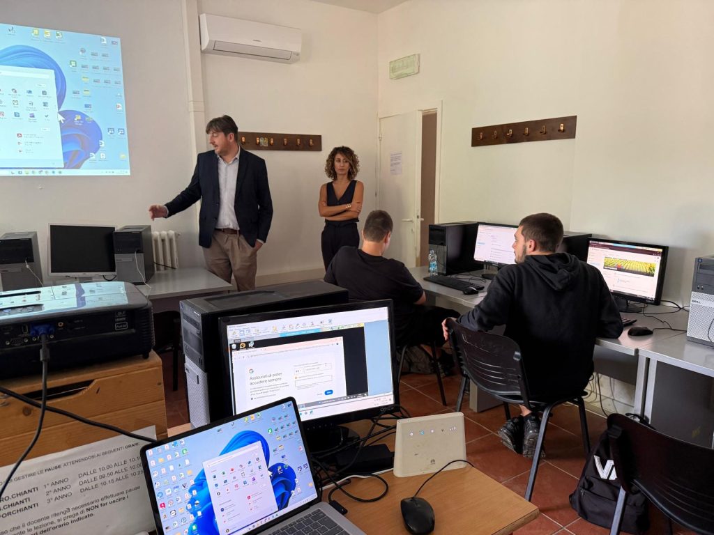 A settembre in Chianti riprende la scuola gratuita per contadini.