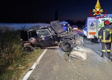 Auto esce di strada di notte, perde la vita un 29enne nel Senese.