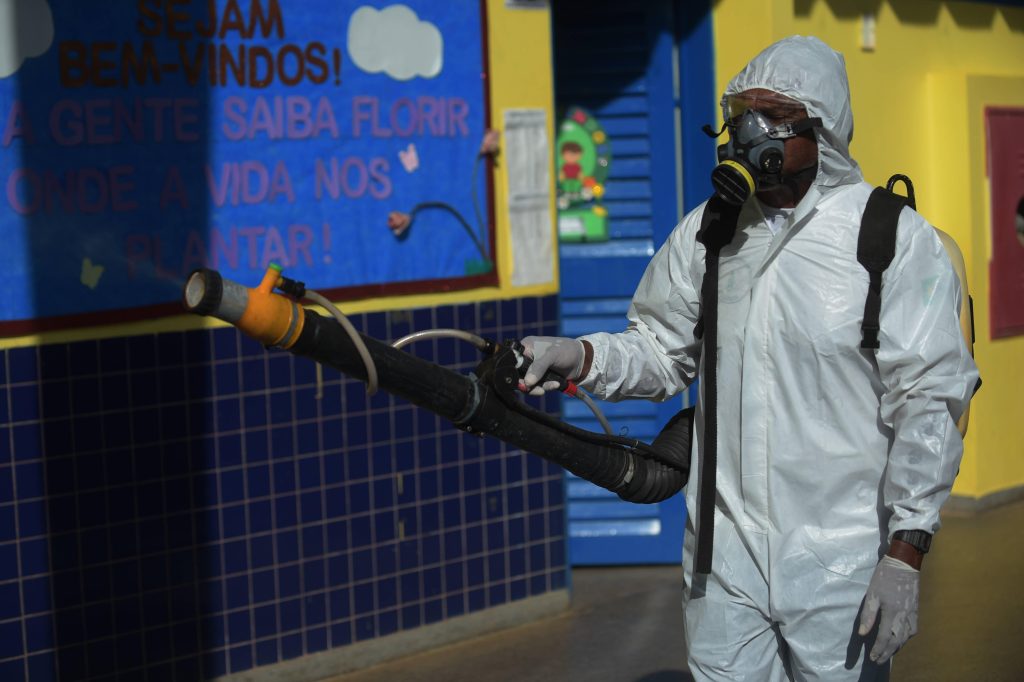 Brasile sospende il nuovo vaccino contro la Dengue dopo due decessi sospetti e 42 eventi avversi