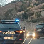 Cortona, un'anziana derubata con la 'tecnica dell’abbraccio': tre arresti
