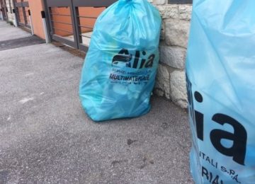 Disservizi nella raccolta dei rifiuti a Empoli: anche Sinistra Italiana contro Plures