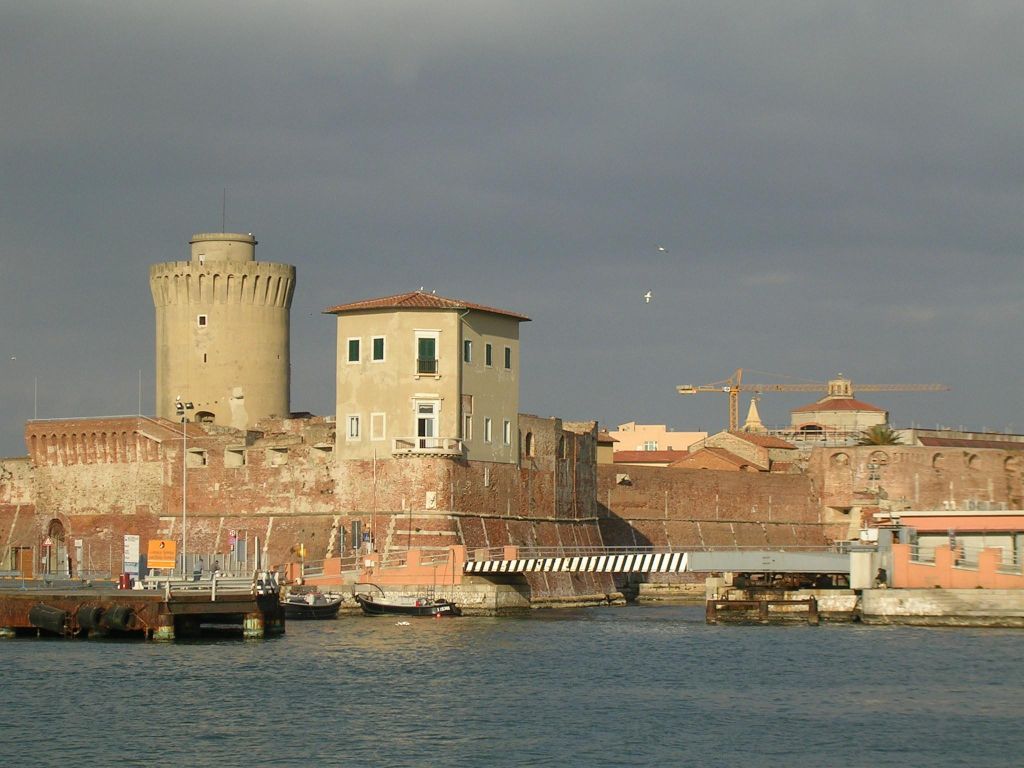 Domenica a Livorno arriva la nave Solidaire: a bordo 56 naufraghi, di cui 23 sono minorenni.