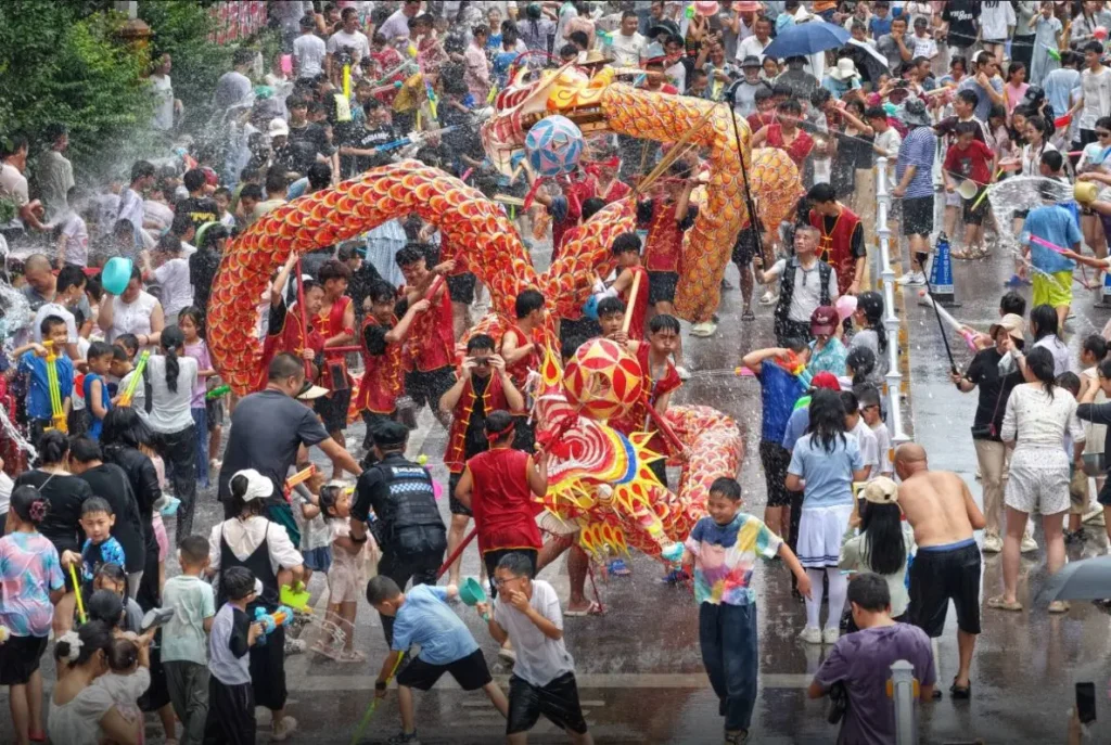 Dragon Boat Festival: 8.4 Million Tourist Visits in Beijing During the Holidays, Reports Italpress Agency