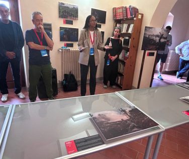 Inaugurata a Rondine la mostra fotografica "WARS. Guerra e Pace"