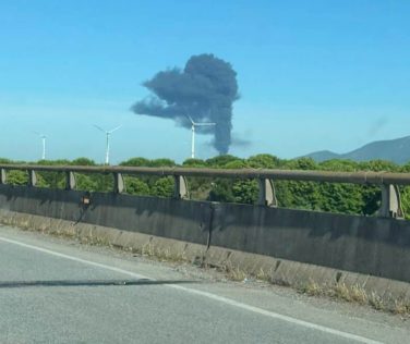 Incendio alla Delca Energy, le reazioni dalla politica: "Un campanello d'allarme"