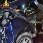 Incidente a Squillace (Catanzaro): si schianta contro un albero e muore un ventenne