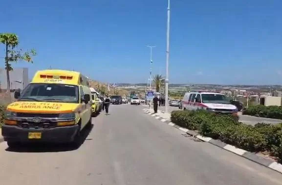 Israele in allerta, sparatorie multiple vicino alla Cisgiordania: un morto e diversi feriti.
