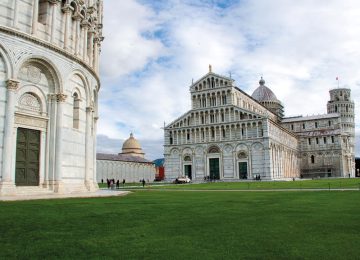 Minaccia di lanciarsi dal tetto del Museo dell'Opera del Duomo: 22enne salvato dai vigili del fuoco