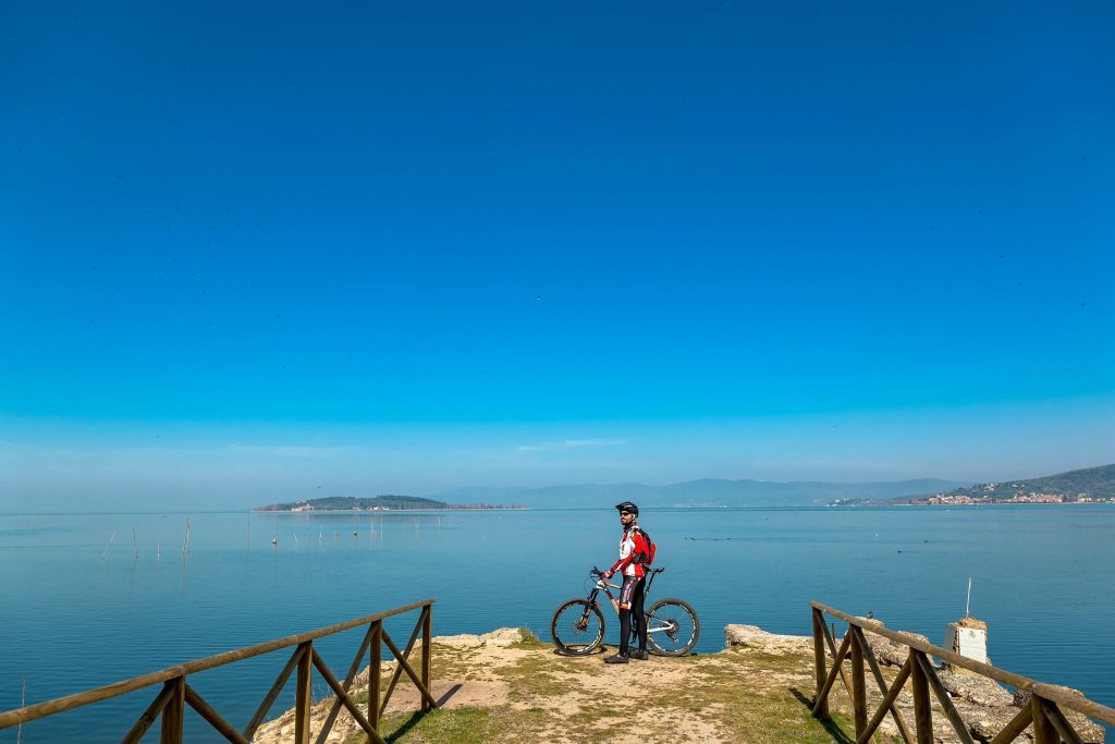 Oscar Cicloturismo 2026: vince l’Umbria con la Ciclovia del Trasimeno