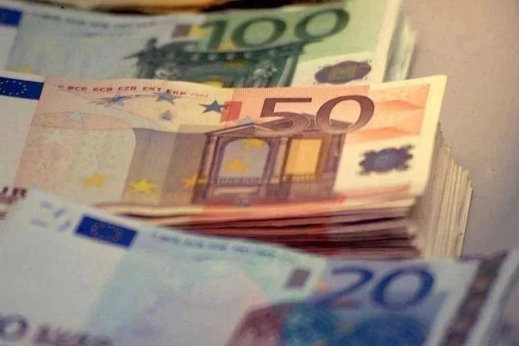 Perché la quattordicesima scompare rapidamente: la spiegazione nell'effetto dei "soldi trovati"