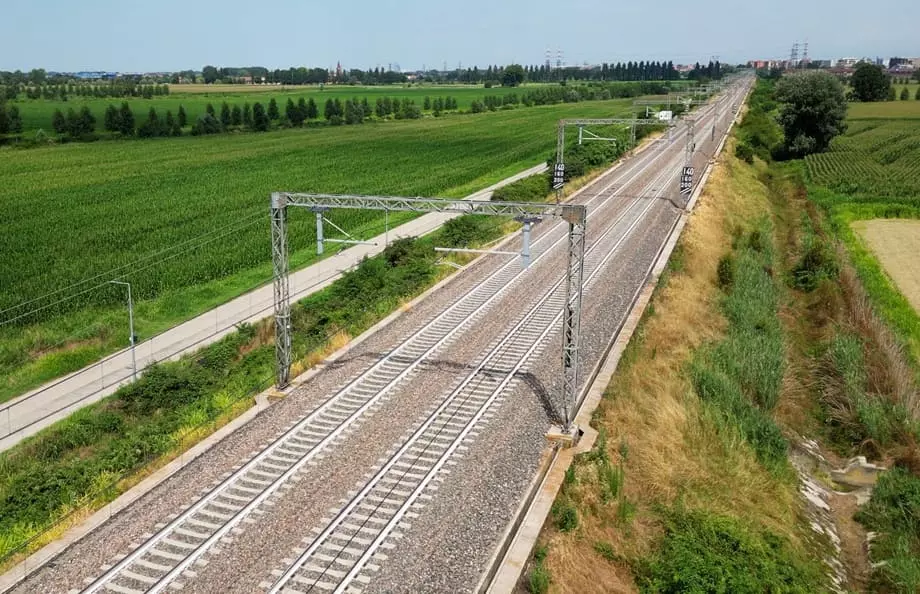 Trenitalia: Circa 10 Milioni di Persone Viaggeranno in Treno per il Ponte del 2 Giugno