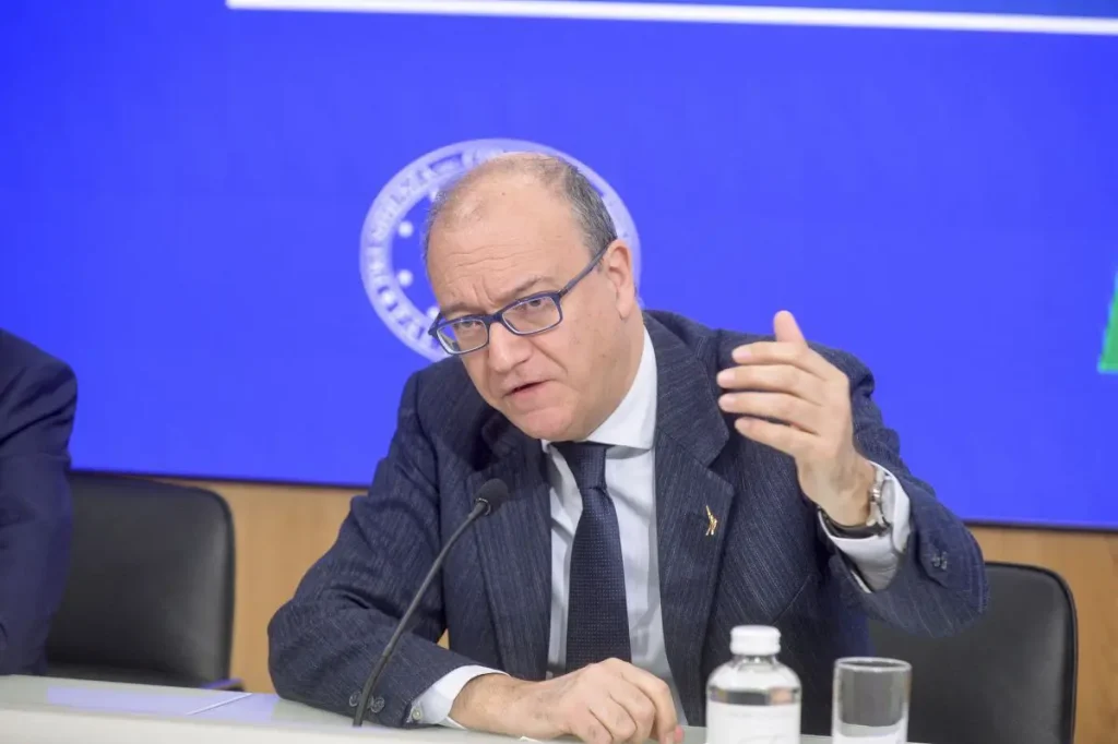 Valditara: "Nuovo accordo con il Ministero del Turismo per gli alloggi degli insegnanti"